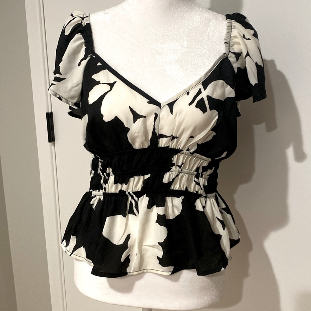 NWT sienna sky blouse